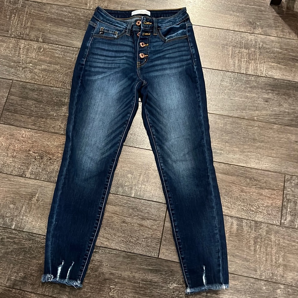KANCAN Button fly high rise jeans .. size 5/26 super comfortable with stretch